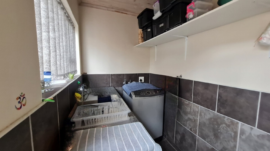 3 Bedroom Property for Sale in Hartenbos Heuwels Western Cape